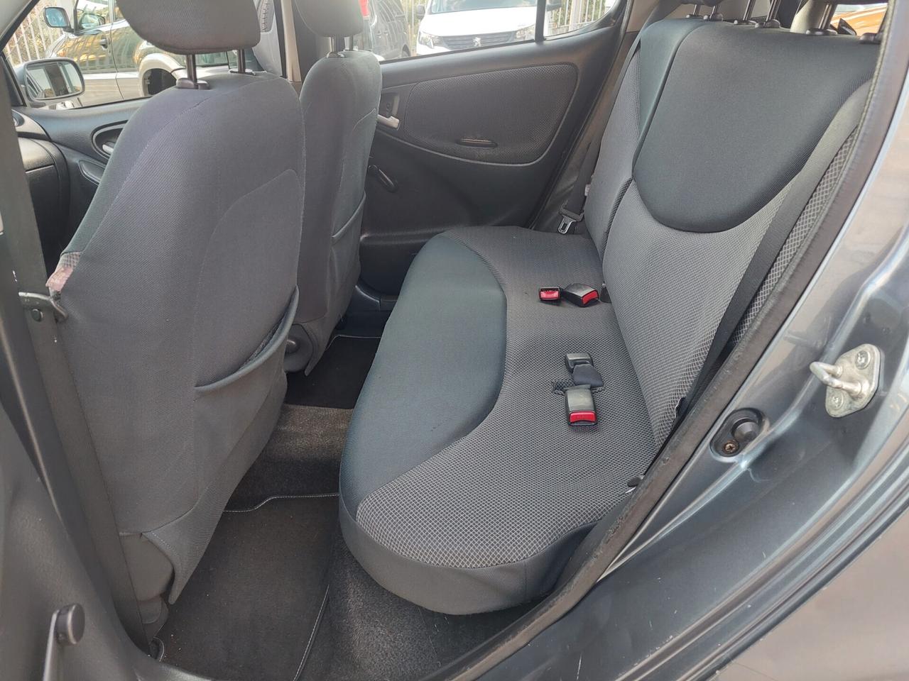 Toyota Yaris 1.0 Benzina 5 porte