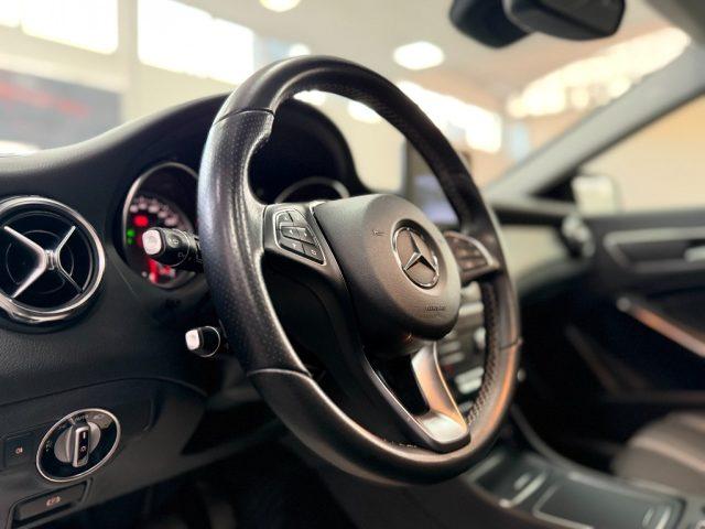 MERCEDES-BENZ GLA 200 d Automatic Premium Enduro