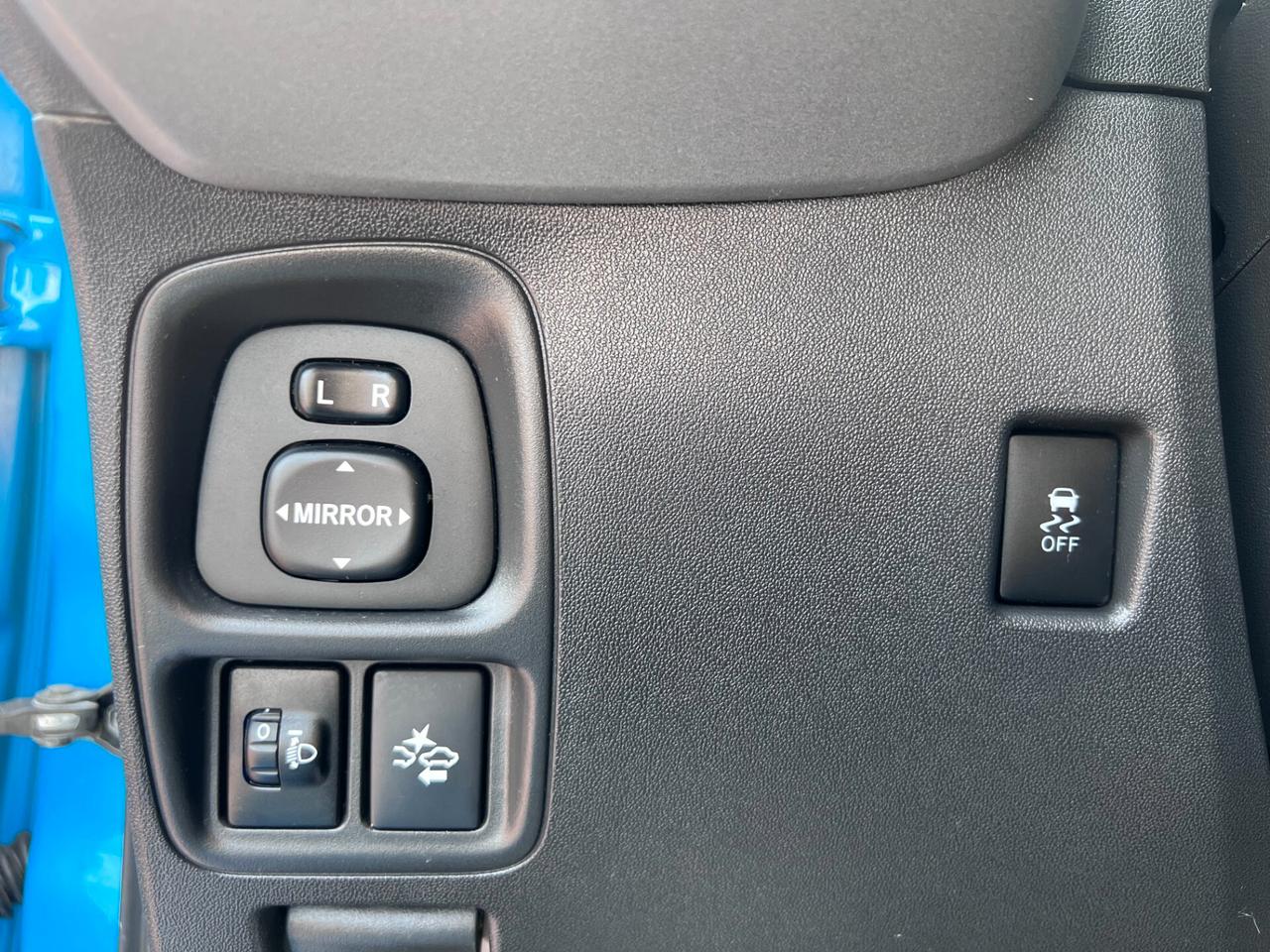 Toyota Aygo Connect 1.0 VVT-i 72 CV 5 porte x-clusiv