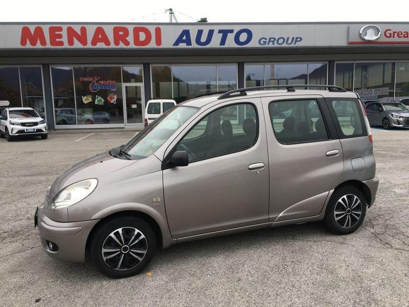 Toyota Yaris Verso 1.3i 16V cat Sol X COMMERCIANTI