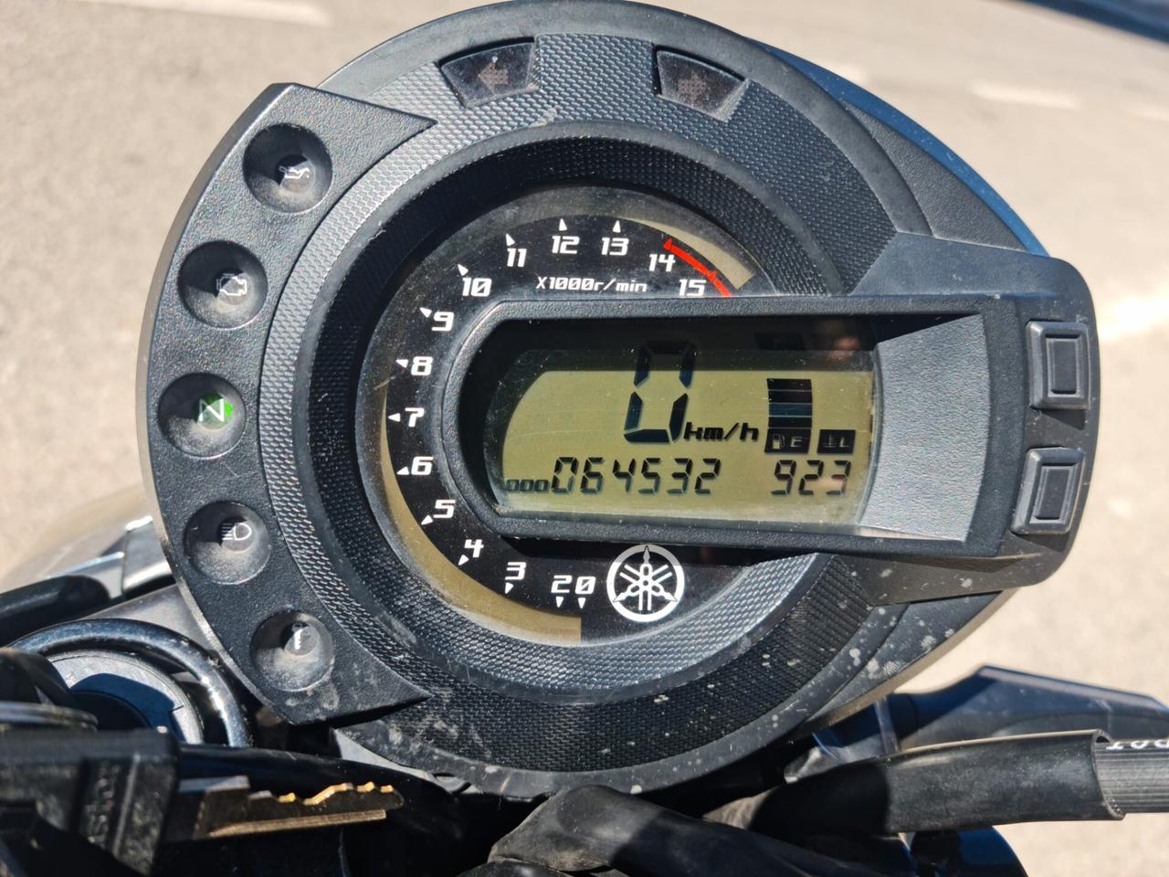 Yamaha FZ6 ( 2004 / 07 )