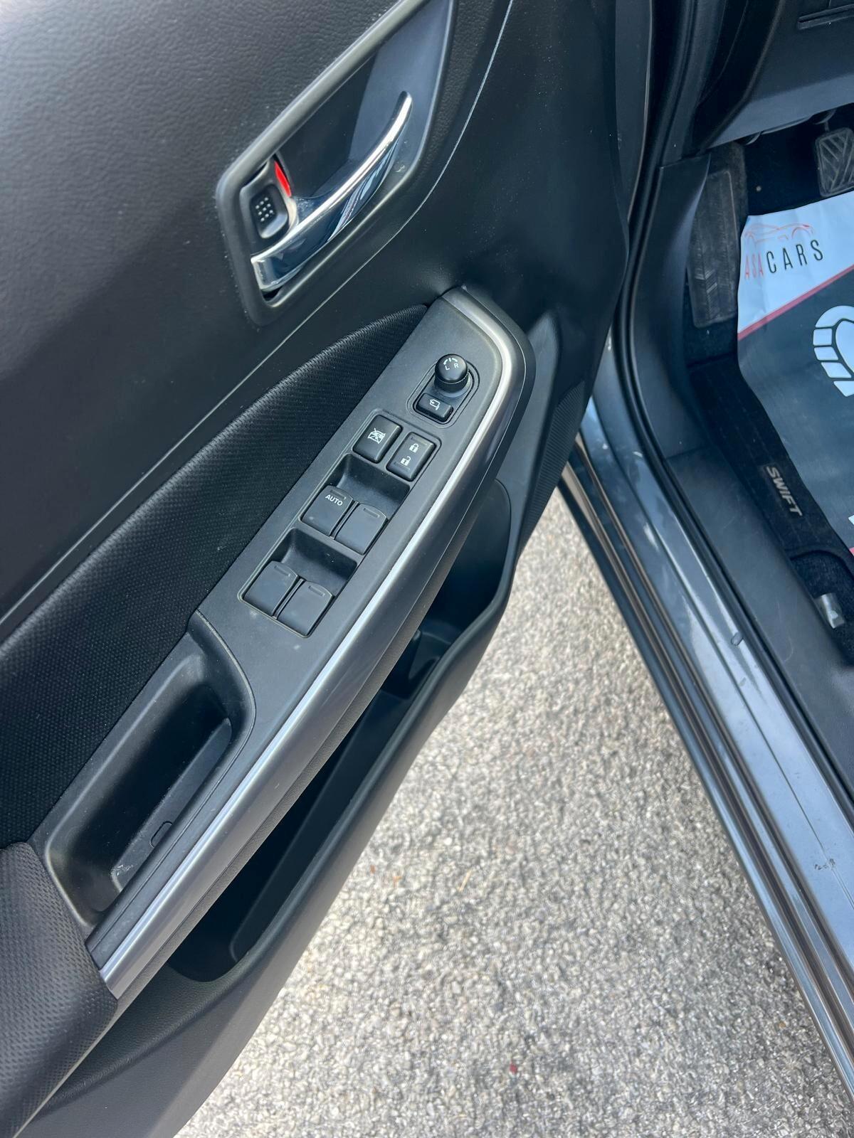 Suzuki Swift 1.2 Hybrid 4WD AllGrip Top