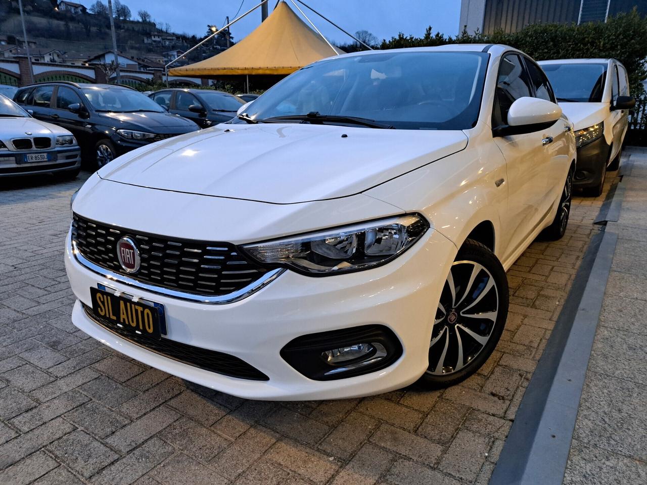 Fiat Tipo 1.6 Mjt 4 porte Lounge/120 CV