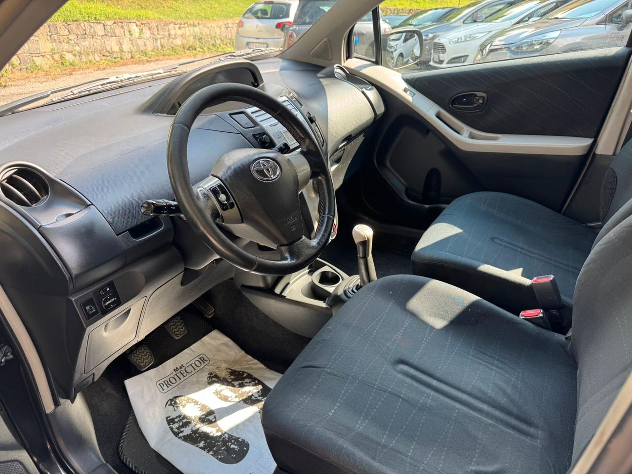Toyota Yaris 1.0 5 porte Sol GARANZIA 1 ANNO