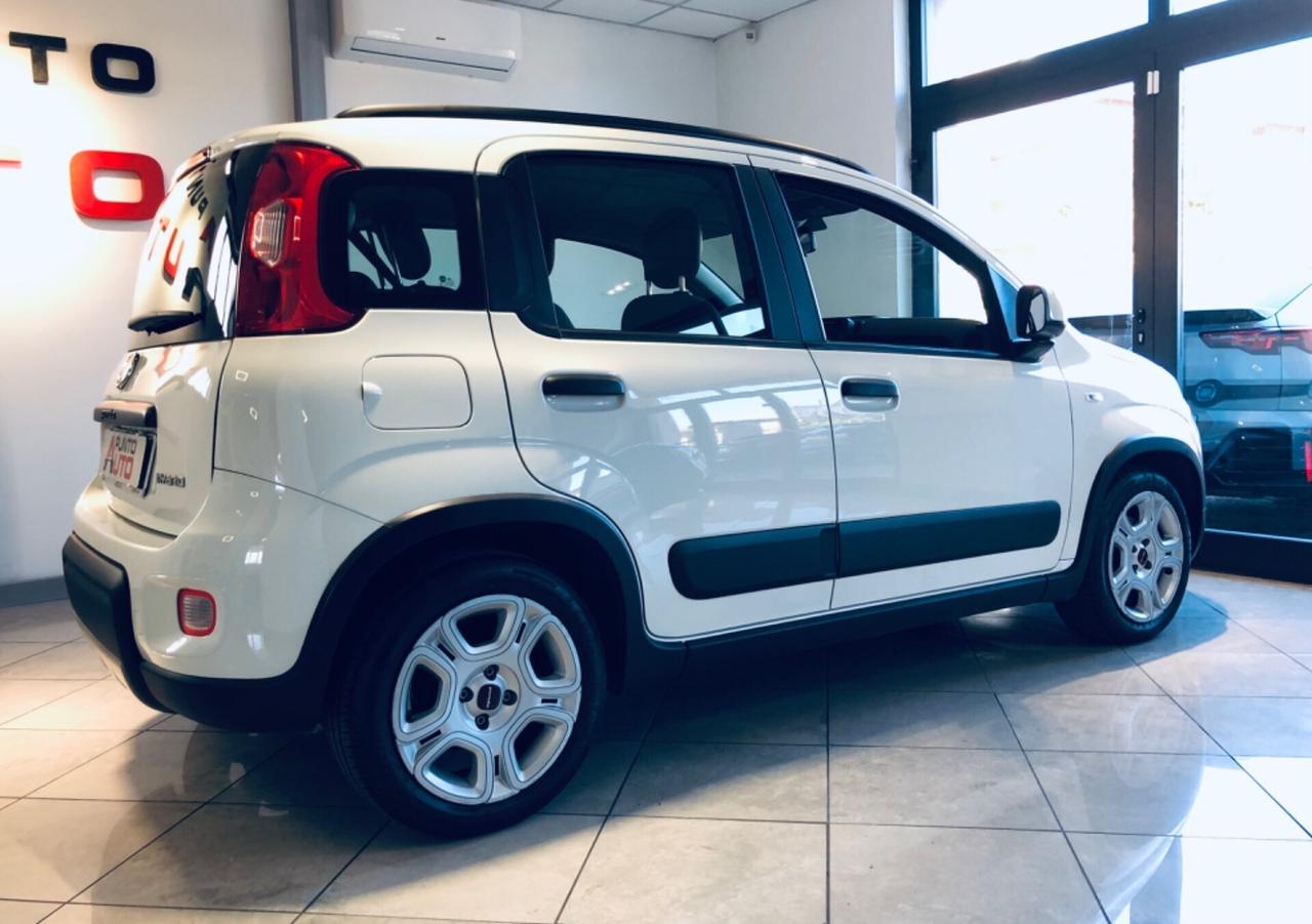 Fiat Panda Hybrid City Life bianca neopante