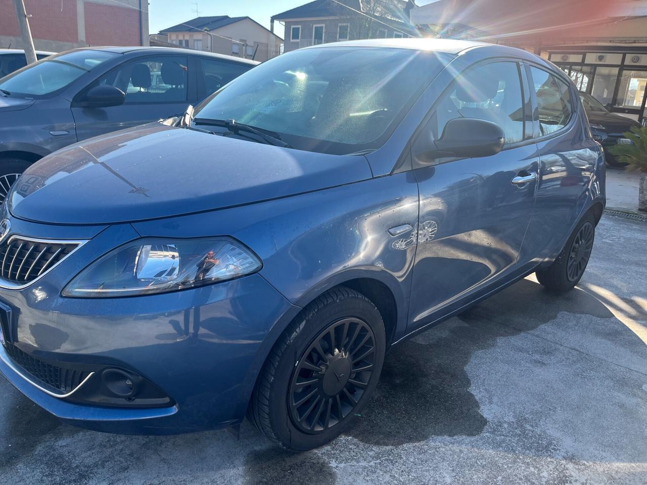 Lancia Ypsilon 1.0 FireFly 5 porte S&S Hybrid Gold Plus