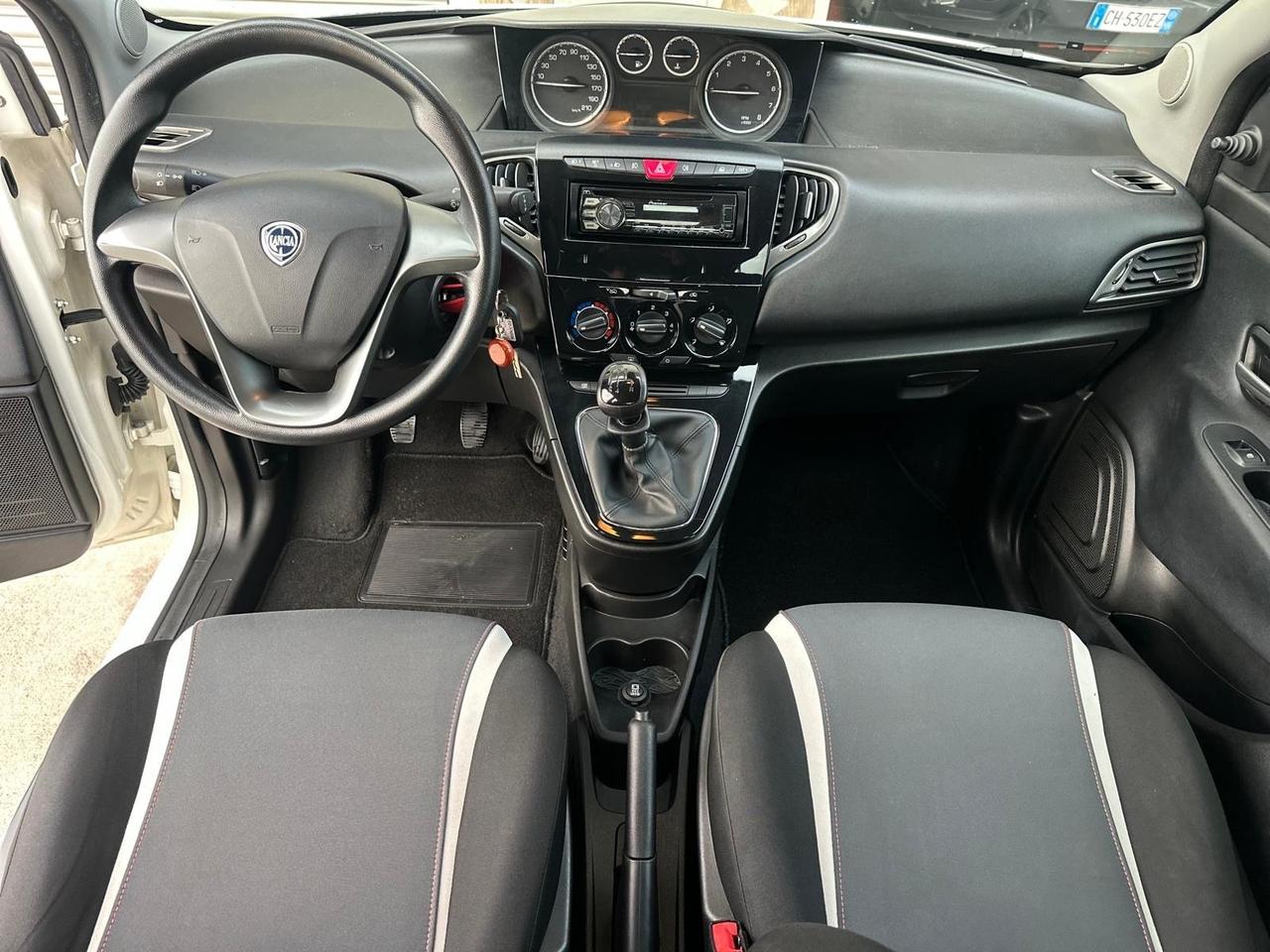 Lancia Ypsilon 1.2 69 CV 5 porte Elle