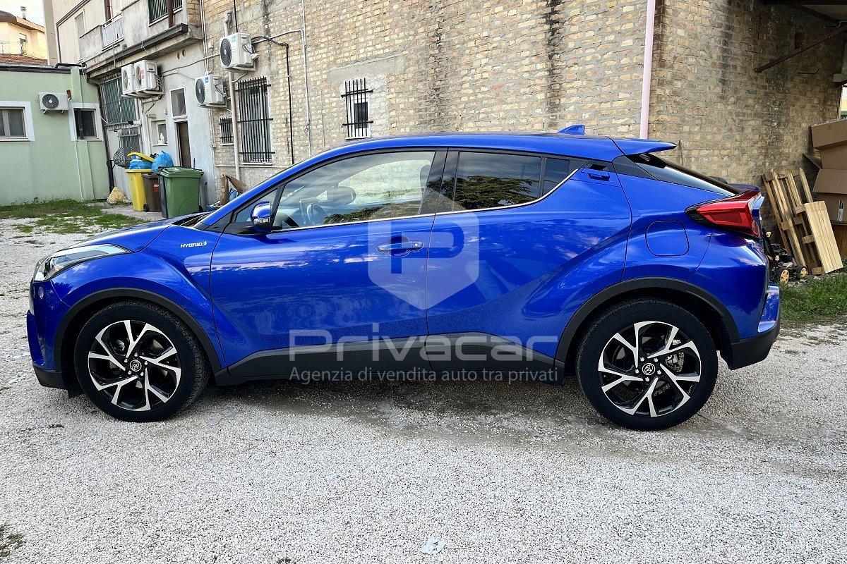 TOYOTA C-HR 1.8 Hybrid E-CVT Trend