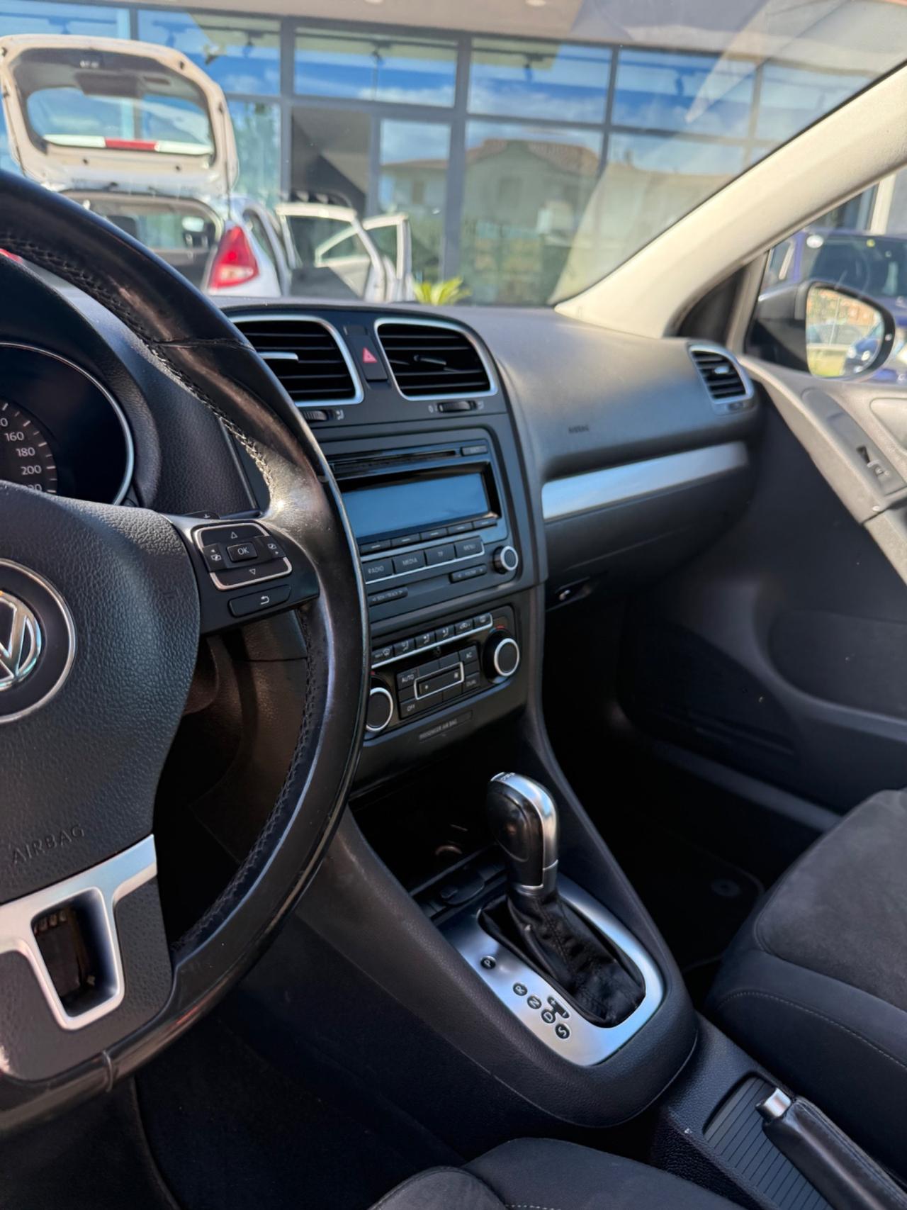Volkswagen Golf 1.6 TDI DPF DSG