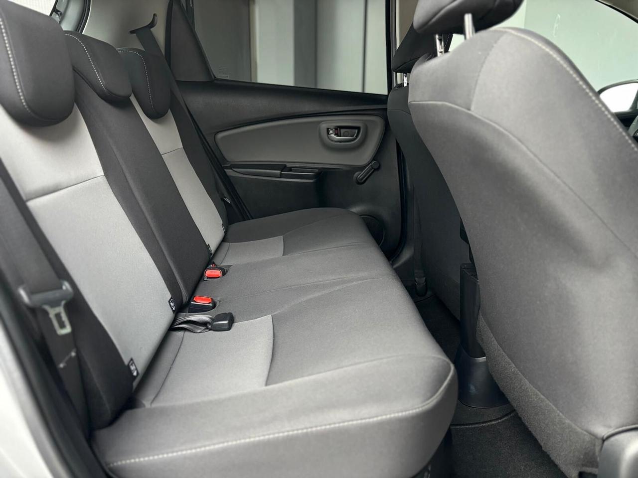 Toyota Yaris 1.5 Hybrid 5 porte Business