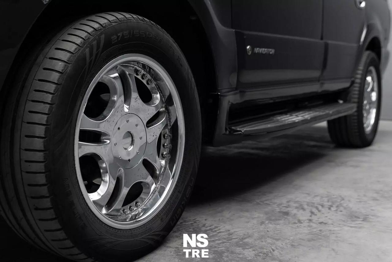 Lincoln Navigator 5.4 V8 GPL 300CV 4WD 7p.ti + barre portatutto