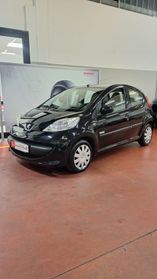 Peugeot 107 1.0 68CV 5p. Sweet Years 2Tronic