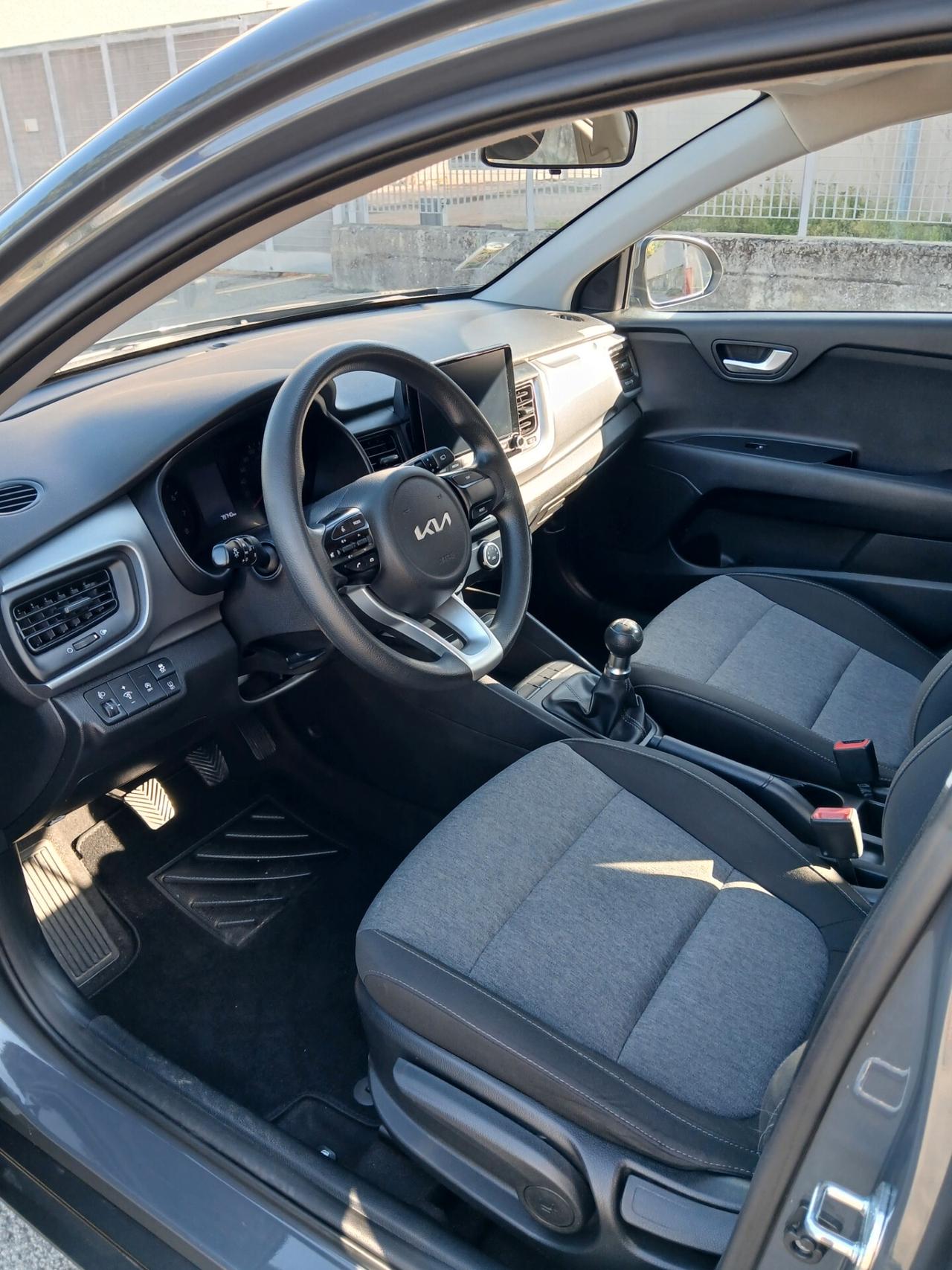 Kia Stonic 1.2 DPI Urban