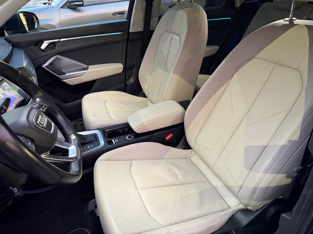 Audi Q3 35 TDI S tronic Business Advanced