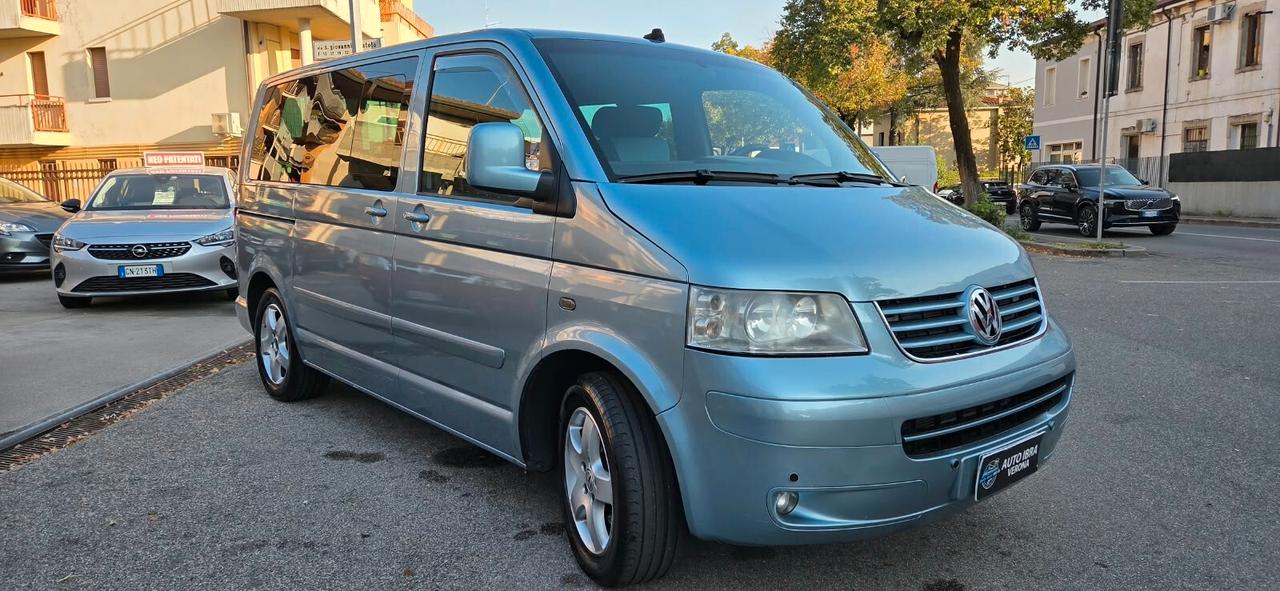 Volkswagen Multivan 2.5 TDI/174CV Highline