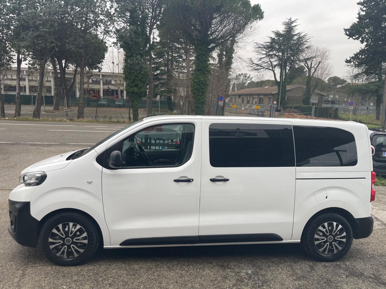 Peugeot Expert BlueHDi 120 S&S PC-TN Combi Compact