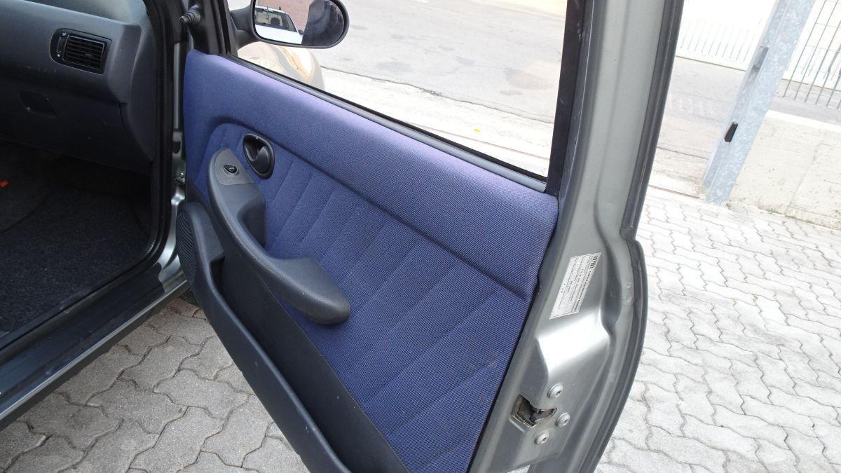 Fiat Strada 1900 JTD FIORINO ADVENTURE PICK-UP