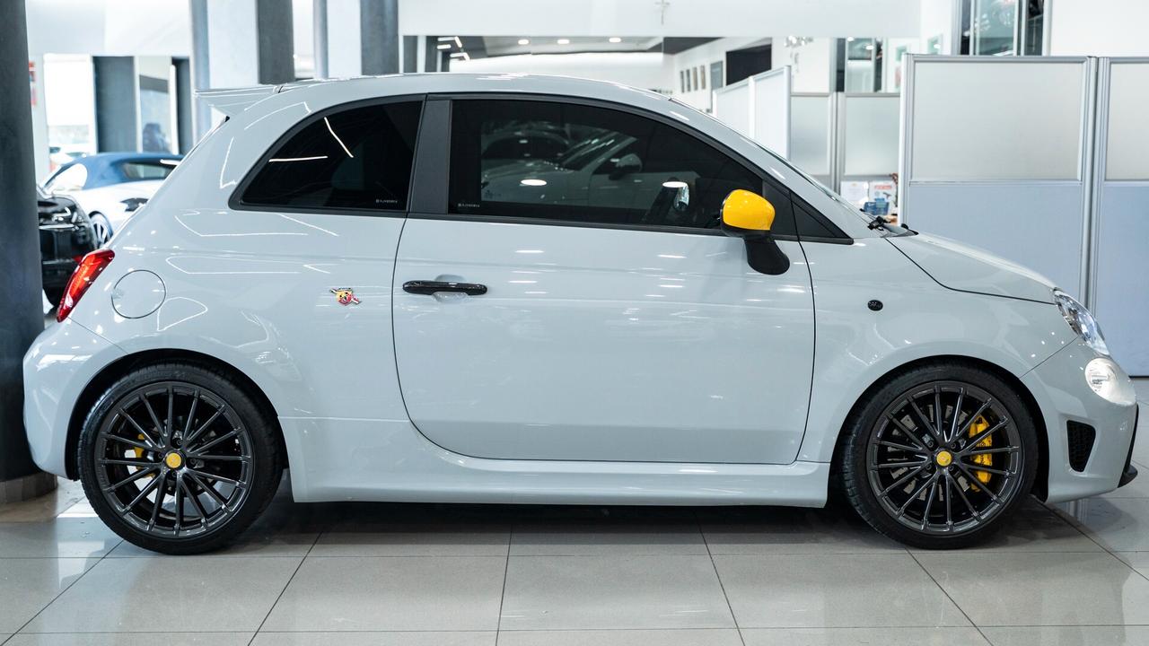 Abarth 695 1.4 TJET 180CV COMPETIZIONE CARBONIO BREMBO SABELT FULL OPTIONAL