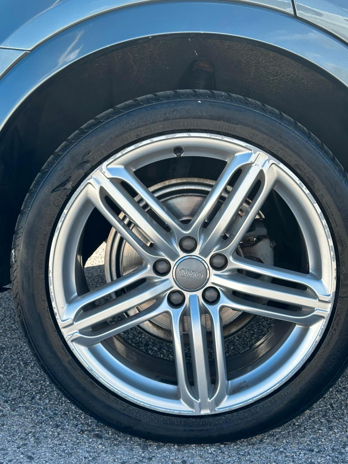Audi Q3 2.0 TDI SLine