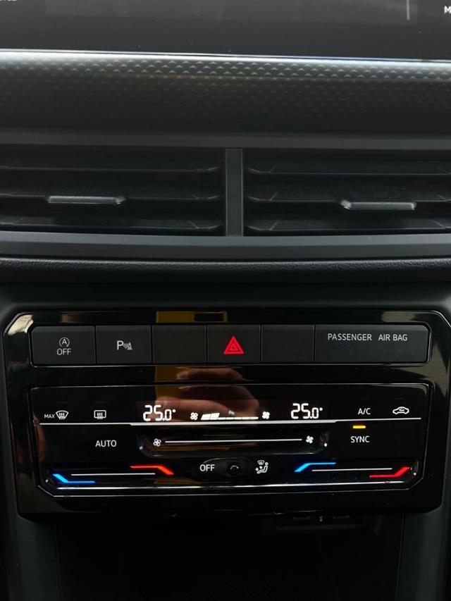 VOLKSWAGEN T-Cross 1.0 TSI 110 CV Style NEO PATENTATI