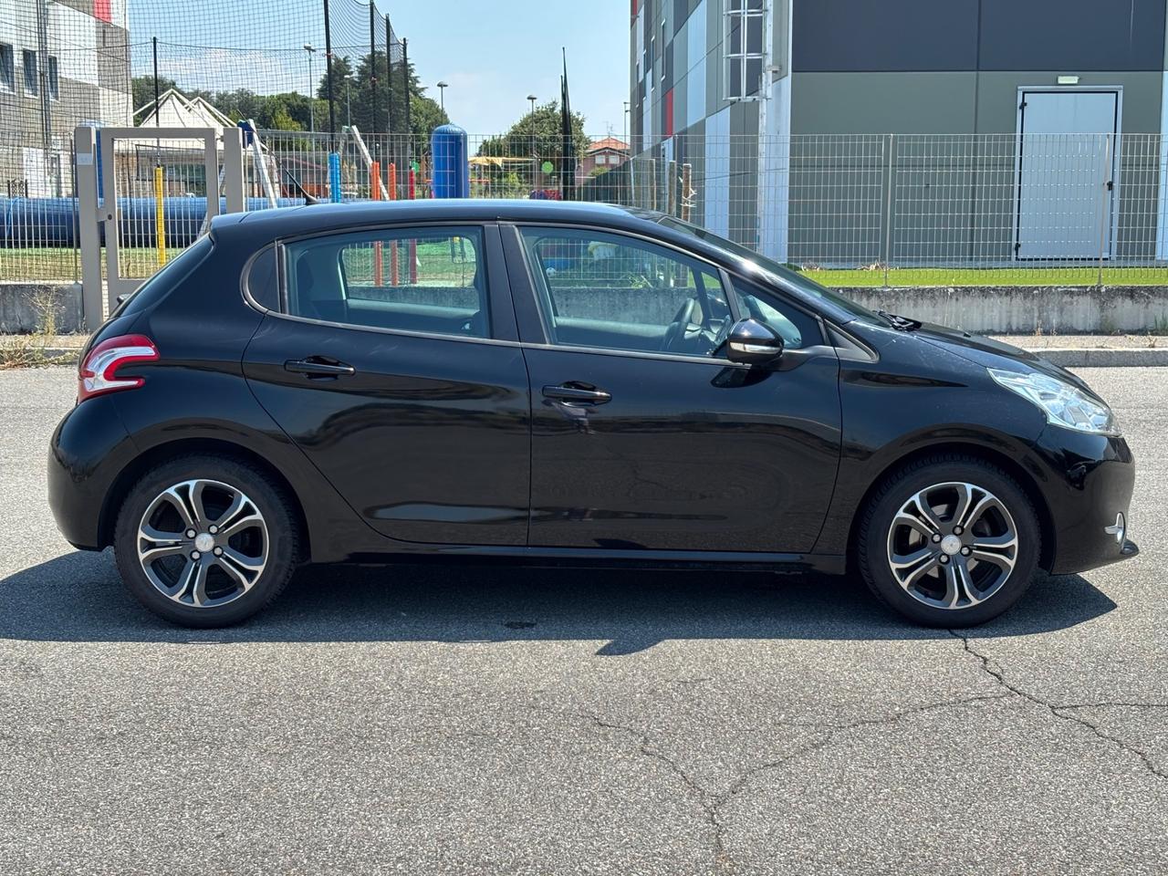 Peugeot 208 1.2 82CV, GARANZIA