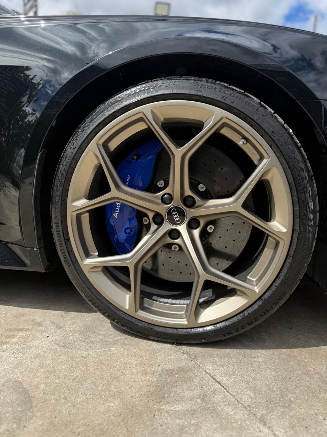 Audi RS6 R Avant 4.0 TFSI V8 quattro tiptronic Performance