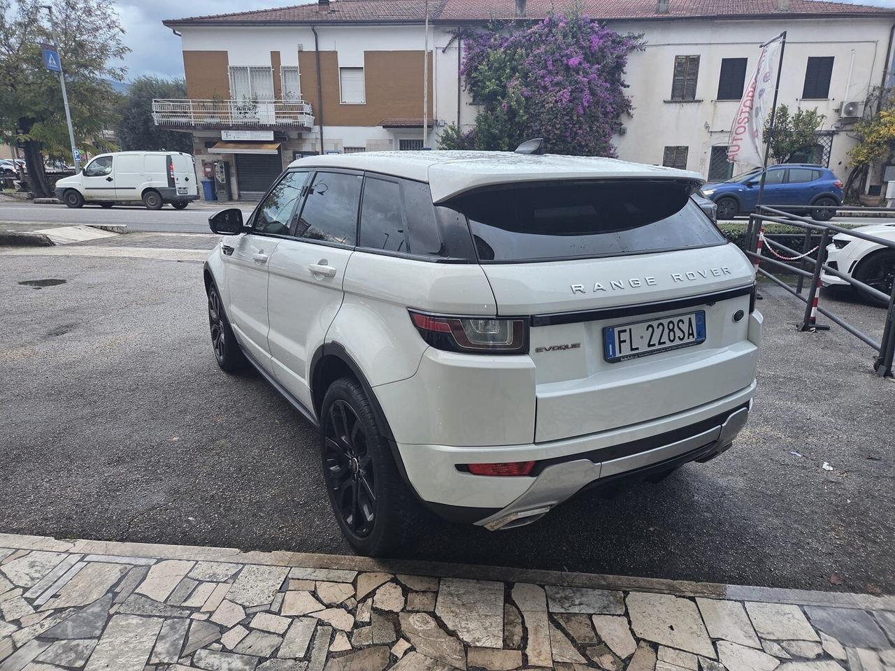 RANGE ROVER EVOQUE 2.0TD4 180CV AUTOM XENON-2017
