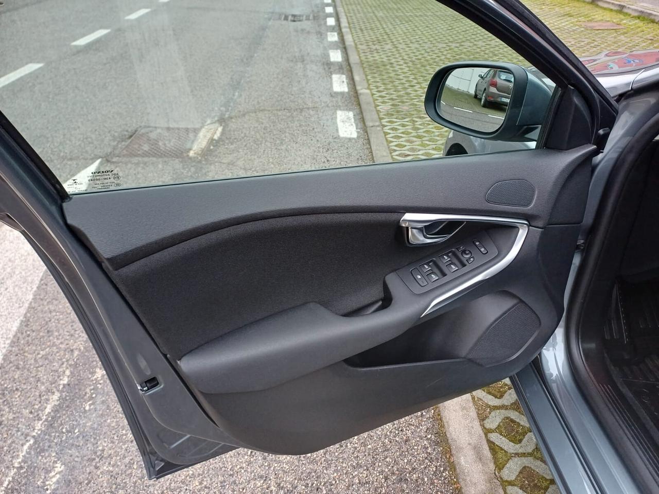Volvo V40 D2 Geartronic Business