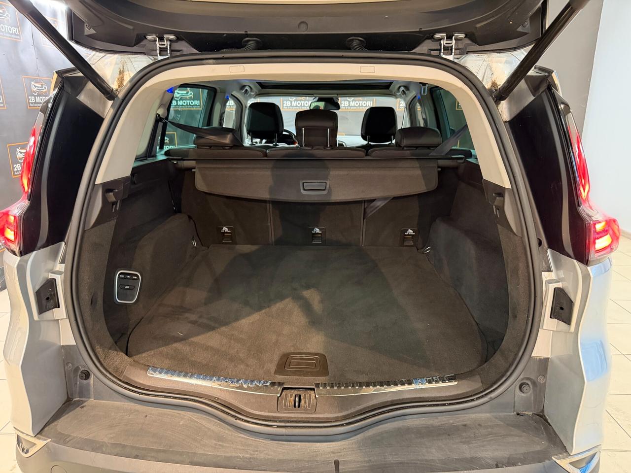 Renault Espace dCi 160CV EDC Energy Initiale Paris 4Control