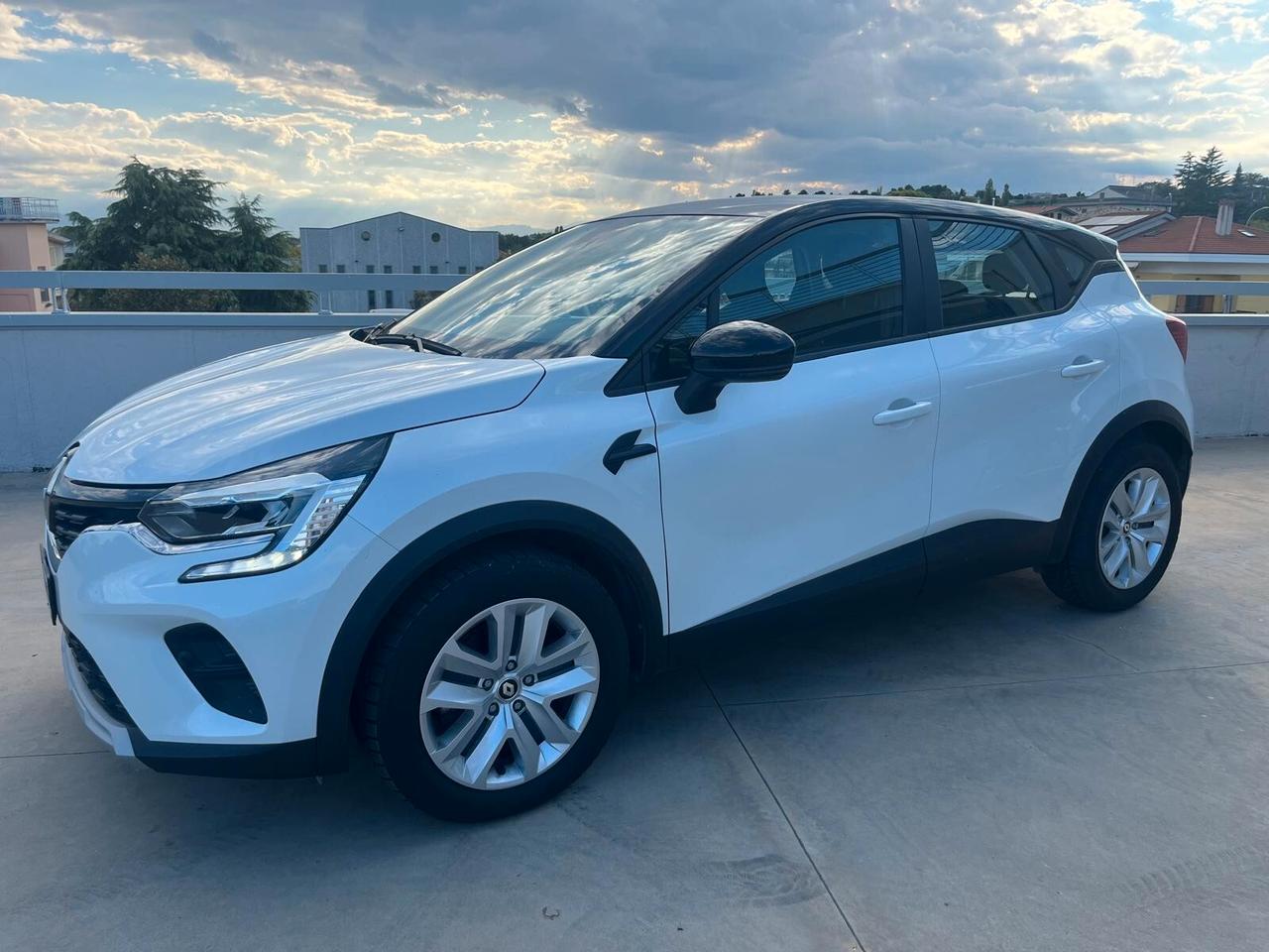 Renault Captur Full Hybrid E-Tech 145 CV Zen
