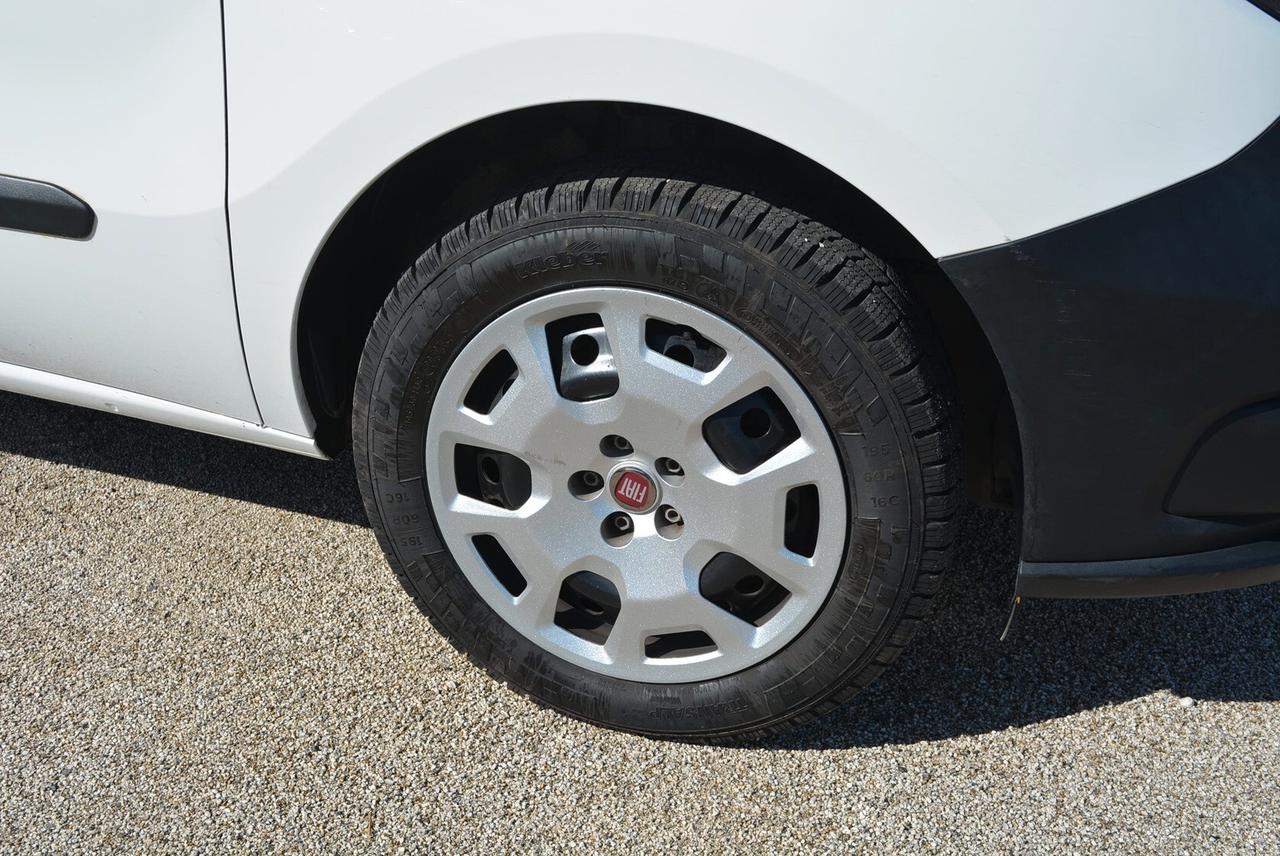 Fiat Doblò 13 MJT S&S Combi N1 autocarro 5 posti