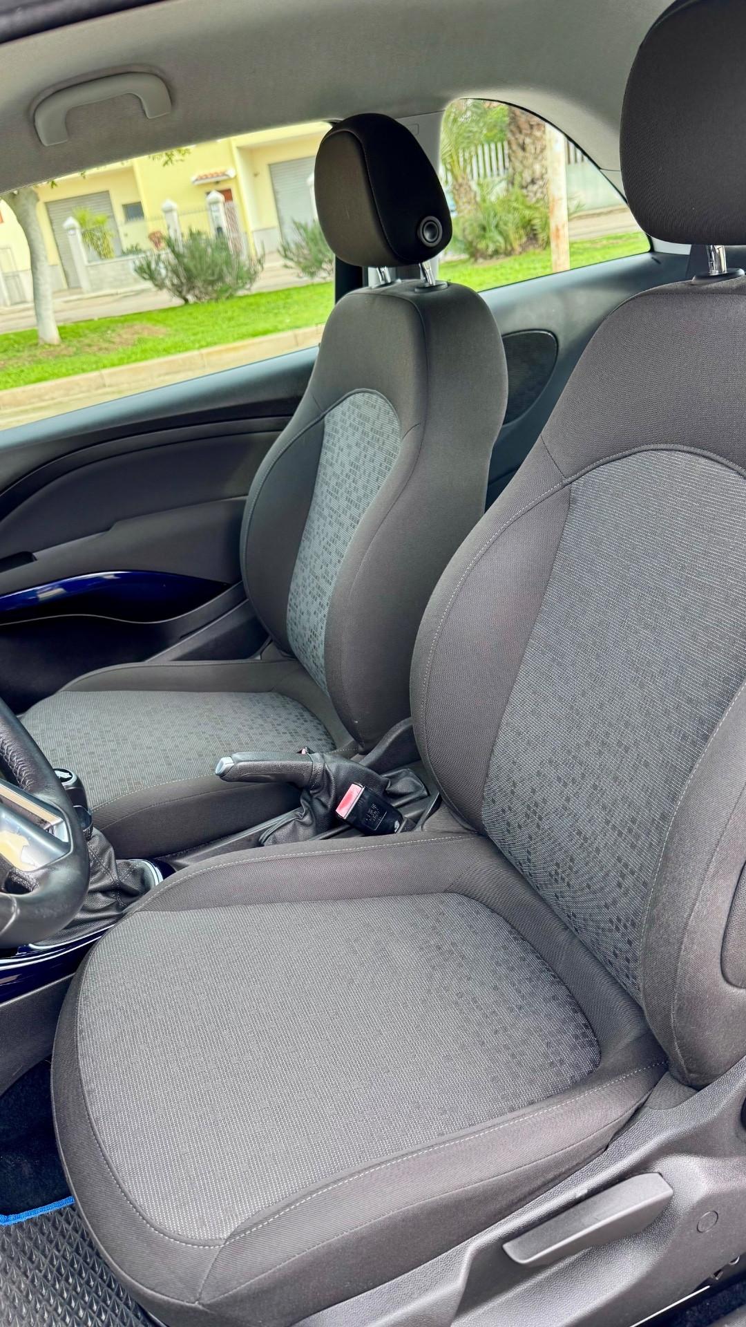 Opel Adam 1.2 70 CV Start&Stop Jam