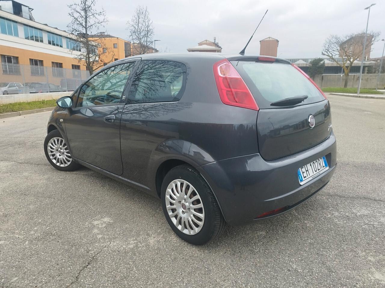 Fiat Grande Punto 3p GPL - km 56000