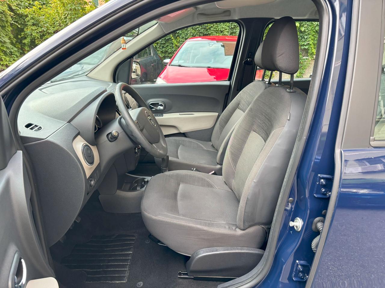 Dacia Lodgy 1.6 8V 85CV 7 posti Lauréate UNIPROPRIETARIO