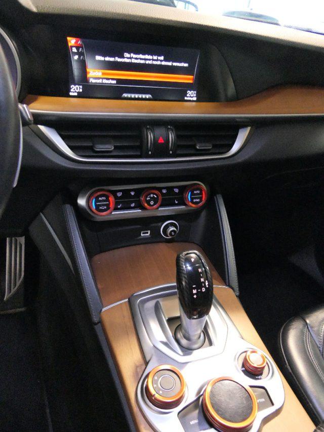 ALFA ROMEO Stelvio 2.0 Turbo 280 CV AT8 Q4 First Edition