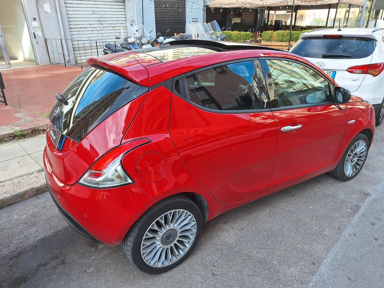 Lancia Ypsilon 1.3 MJT 16V 95 CV 5 porte S&S Platinum