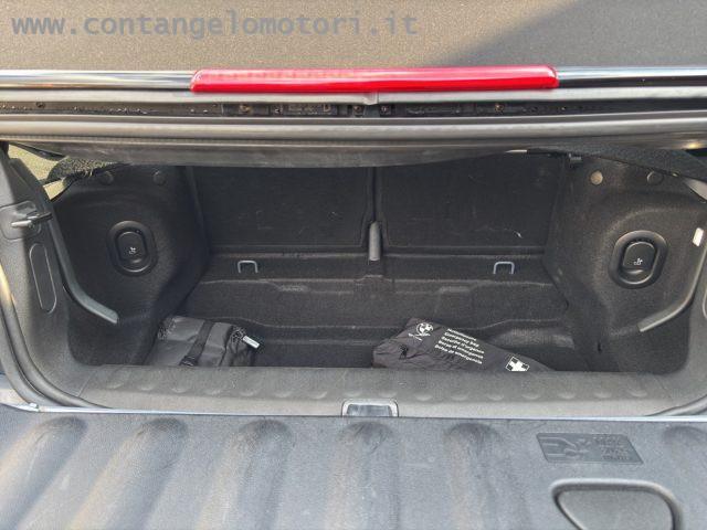 MINI Cooper C Cabrio Cooper C Favoured Cabrio