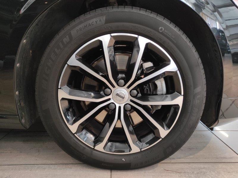 VOLVO V60 (2018-->) - V60 B4 (d) Geartronic Momentum Business Pro
