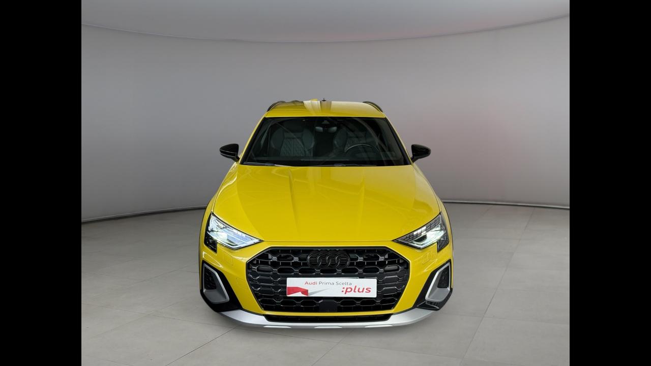 Audi Audi A3 allstreet Identity Contrast 35 TFSI 110(150) kW(CV) S tronic