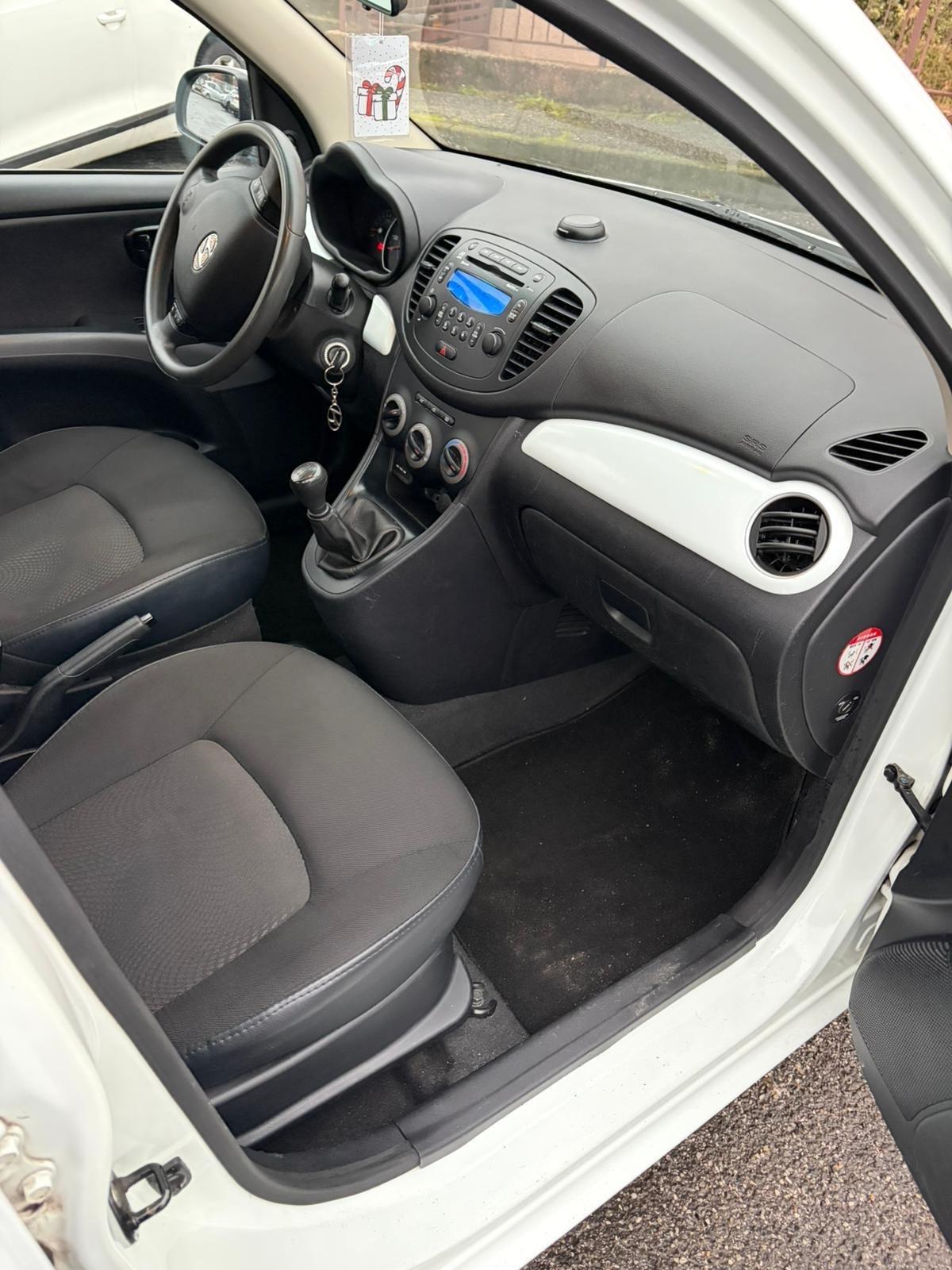 Hyundai i10 1.1 12V Sound Edition