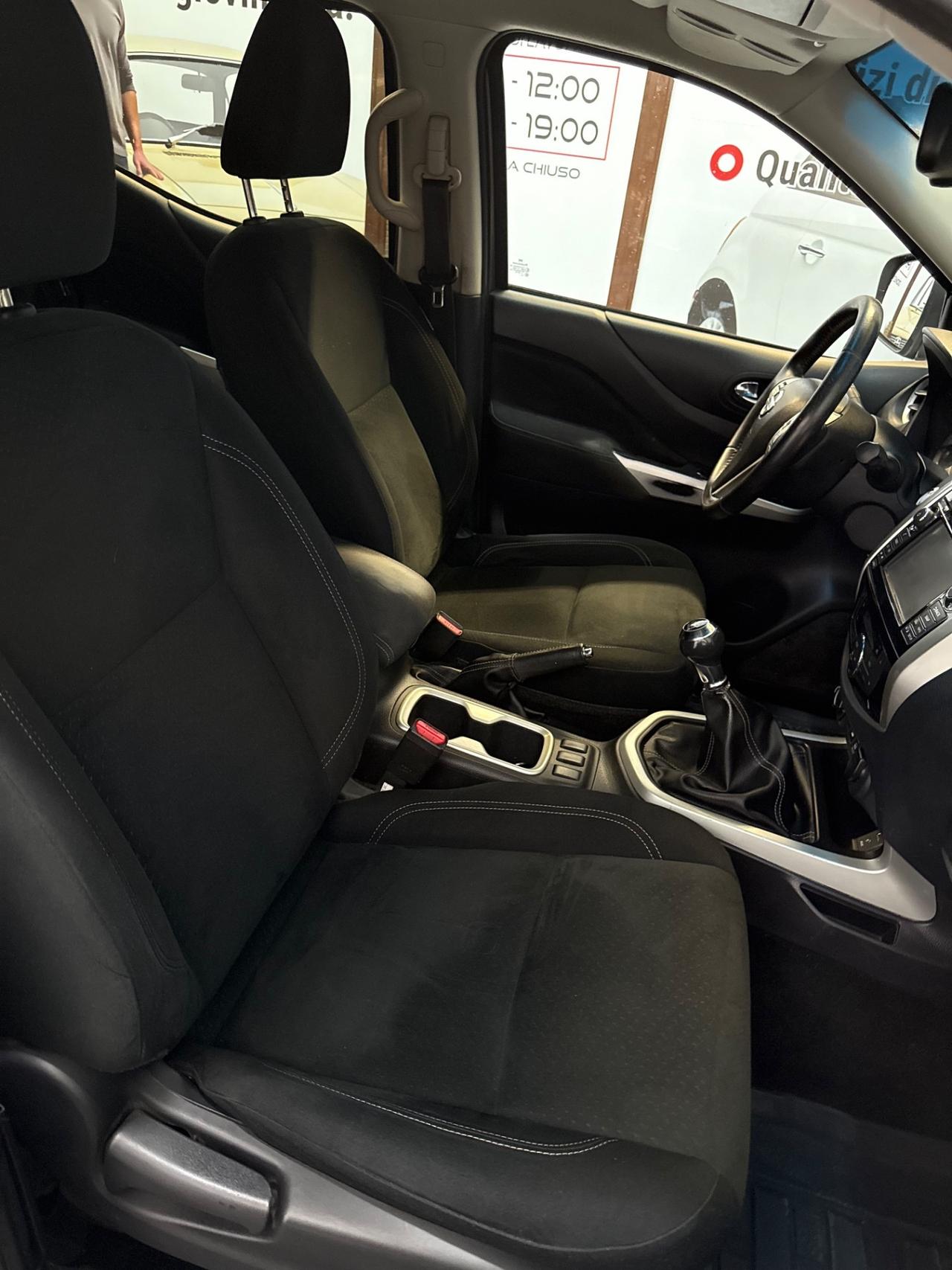Nissan Navara 2.3 dCi 4WD King Cab N-Connecta