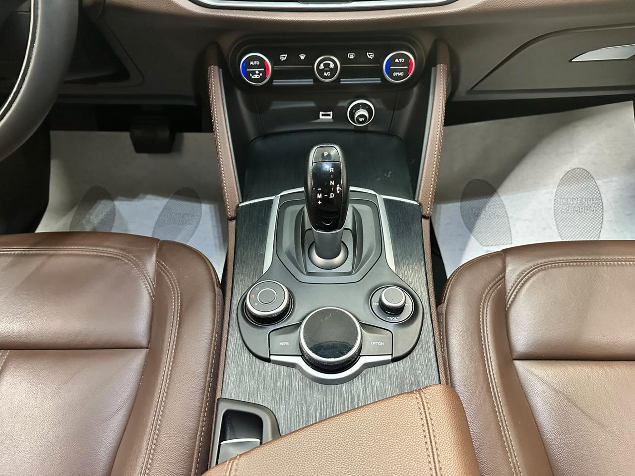 Alfa Romeo Stelvio 2.2 Turbodiesel 190 CV AT8 Q4 Executive