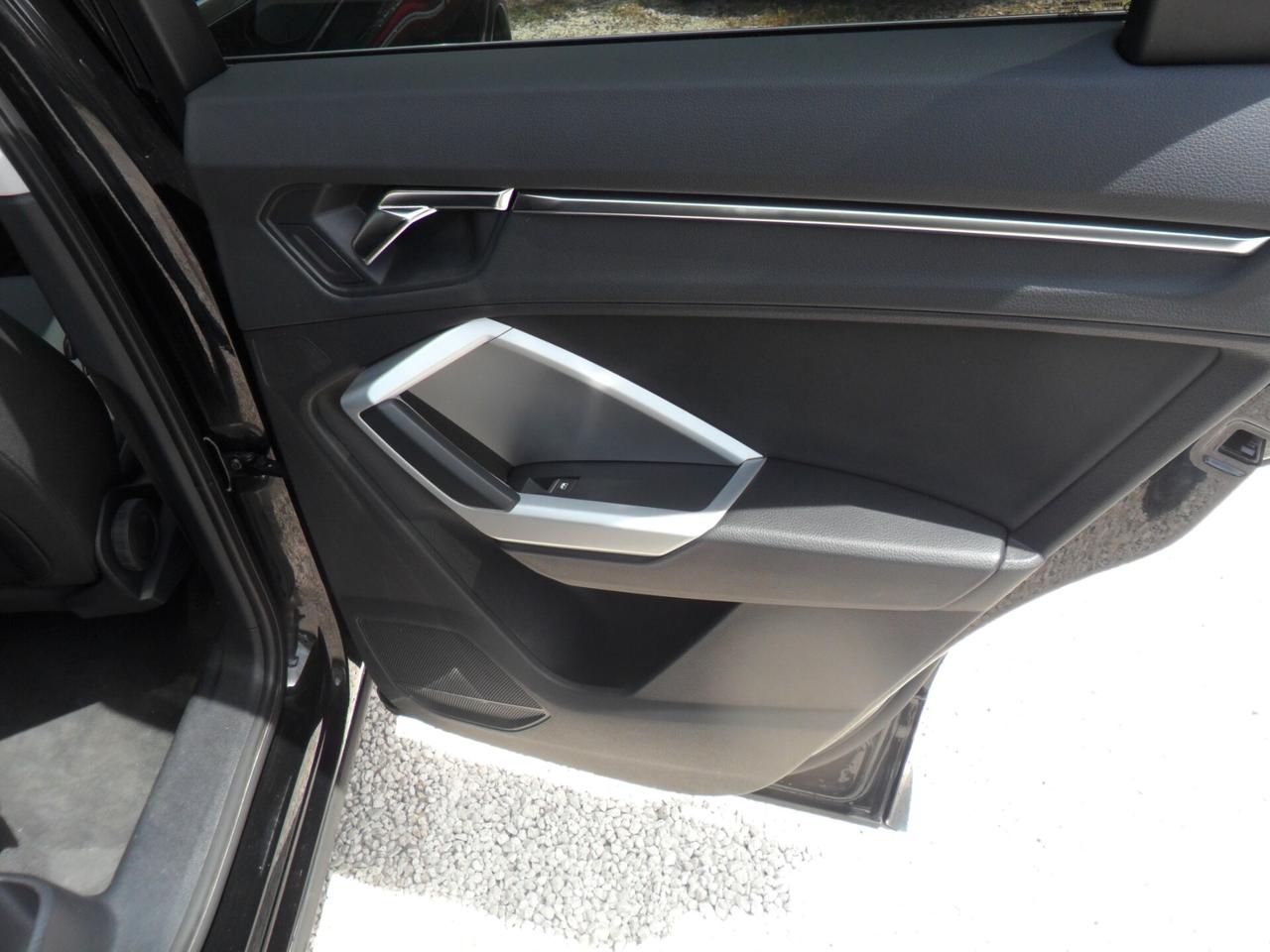 Audi Q3 35 TDI quattro S tronic line edition