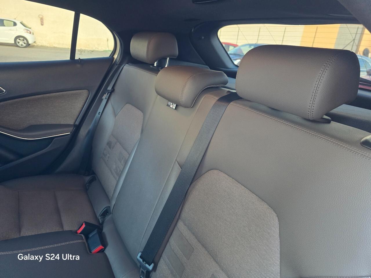 Mercedes-benz GLA 220 CDI Automatic Premium