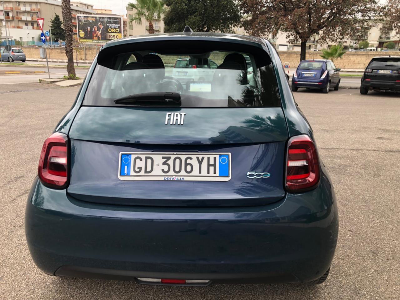 Fiat 500 500e Berlina 42 kWh Opening Edition Business