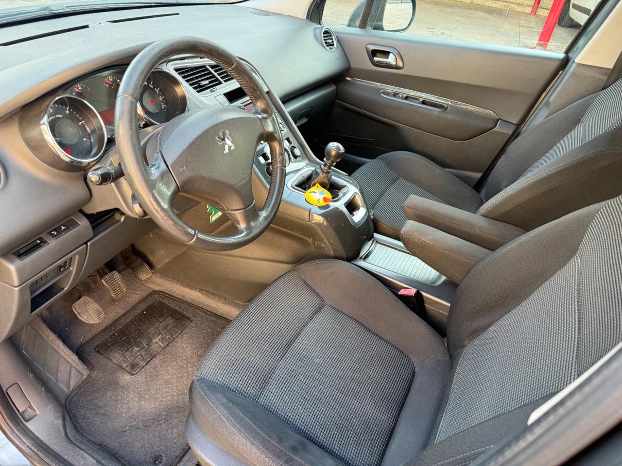 Peugeot 5008 2.0 HDi 150CV Business