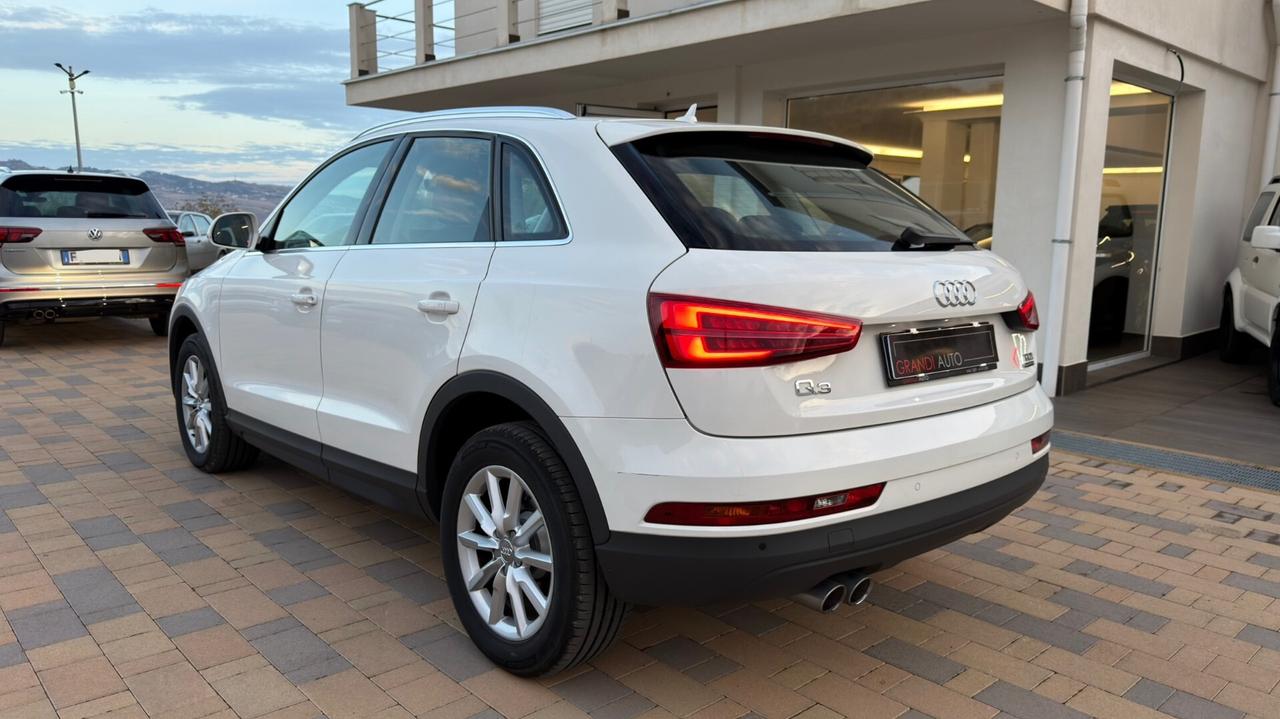 Audi Q3 2.0 TDI 150 CV quattro S tronic Sport