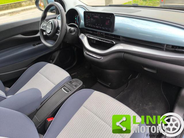 FIAT 500e Berlina 42 kWh La Prima