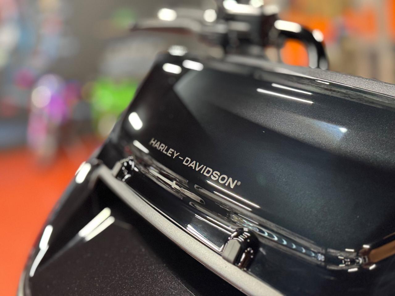 Harley-davidson Street Glide C.V.O. CVO ST