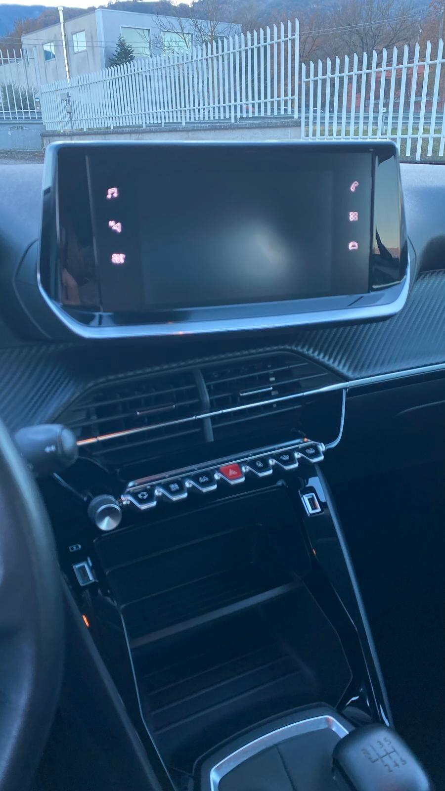 Peugeot 2008 BlueHDi 130 S&S EAT8 Allure